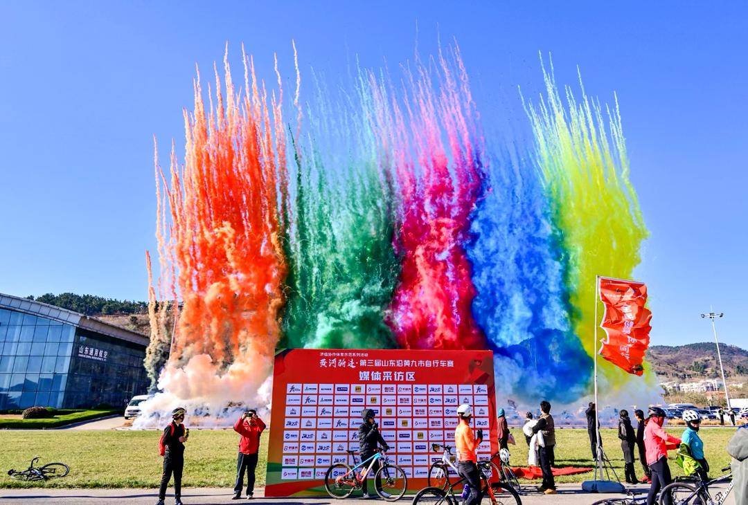 告別“老破小”健身器材！山東投入千萬升級<strong></p>
<p>健身器材
</strong>，還要建“齊魯步道”:健身器材
