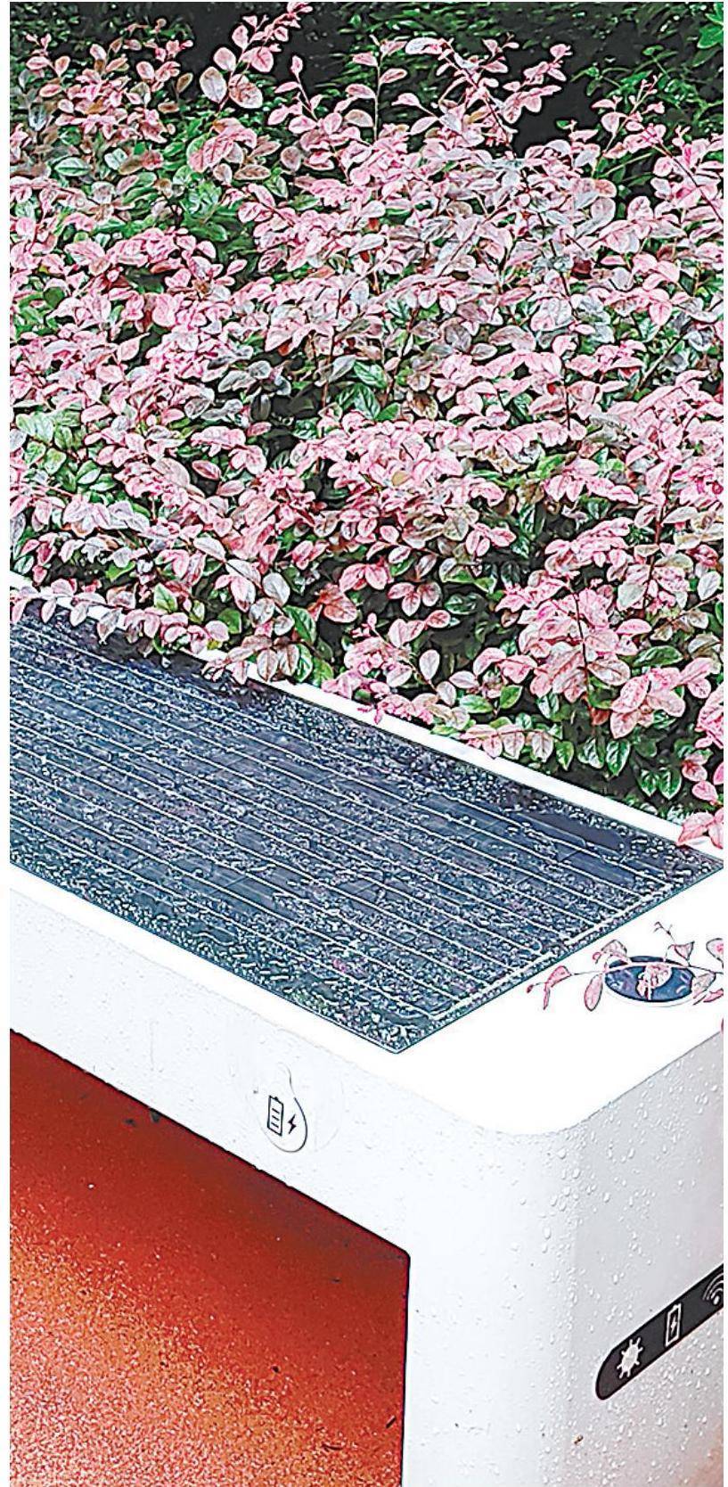 健身器材邊鍛煉邊充電 屋頂光伏既發電又遮陽:健身器材
